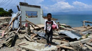 Tsunami v Indonésii: situace je horší, než se čekalo